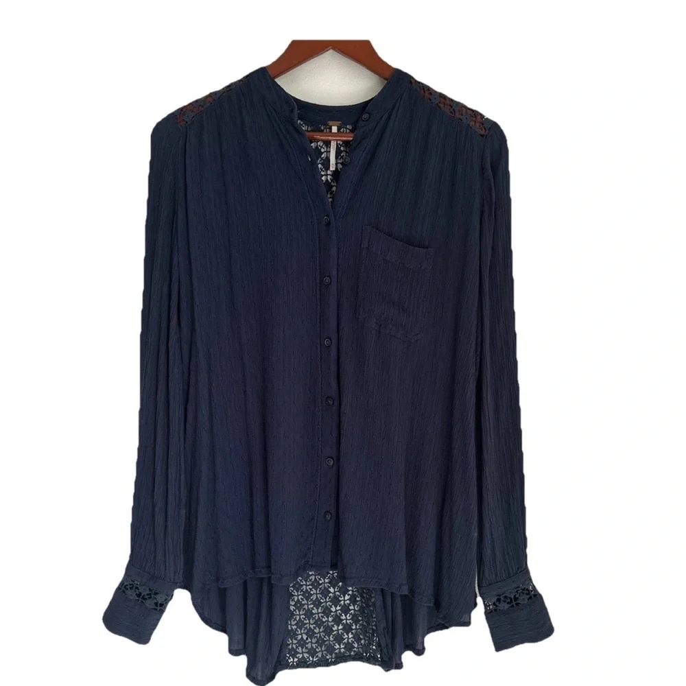 Free People Shirt Size XS  Blue Tunic Crochet Lace Back Lagenlook Cottagecore - Picture 2 of 12